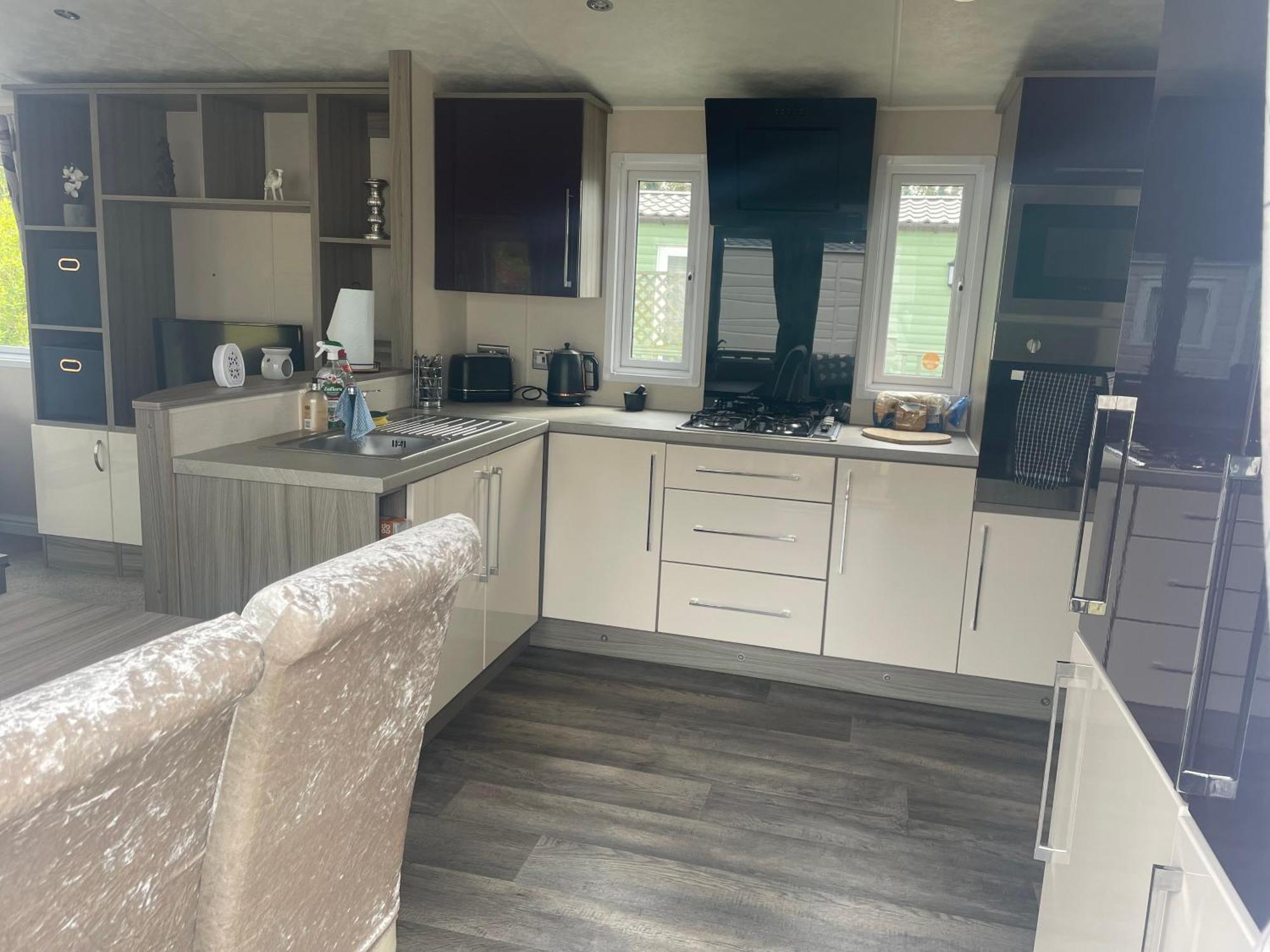 Beautiful 2 Bedroom Caravan On Billing Aquadrome Northampton Exterior photo